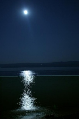 Luna sul mare